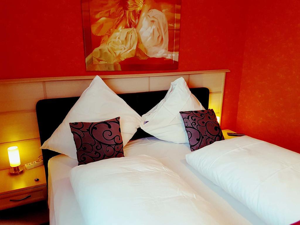 Legend Hotel Biebesheim am Rhein Exterior foto